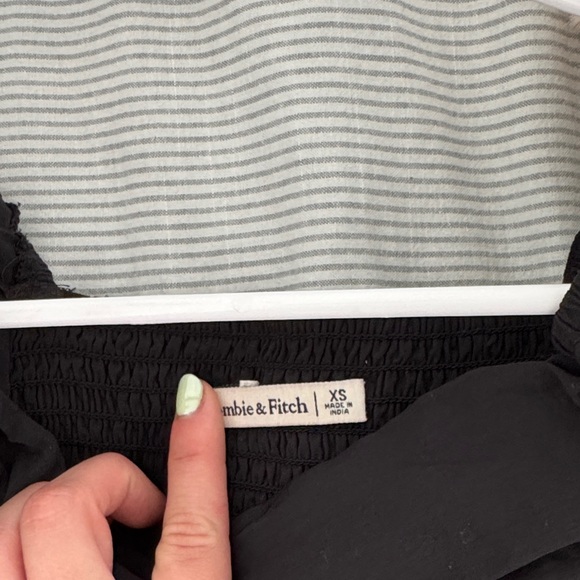 Abercrombie & Fitch Black Puff-Sleeve Maxi Dress - Picture 2 of 2